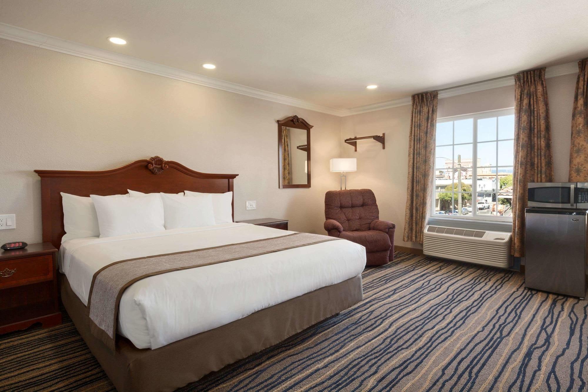 Days Inn By Wyndham Eureka Ca Zewnętrze zdjęcie