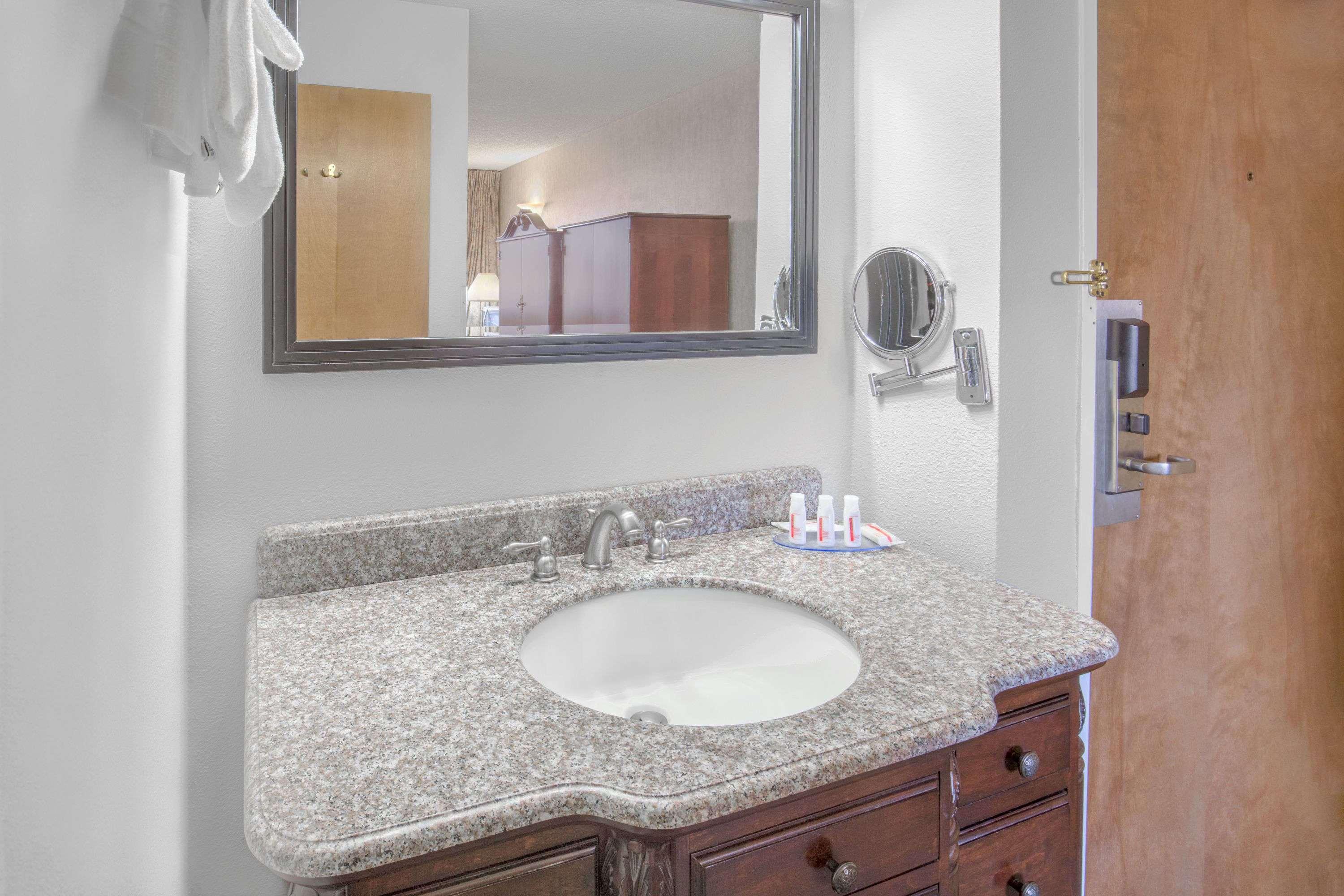 Days Inn By Wyndham Eureka Ca Zewnętrze zdjęcie